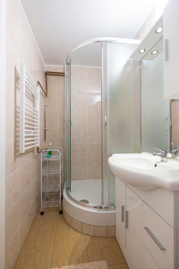 Newly Renovated Studio With Air Conditioner & Free Parking Ljubljana Exterior photo