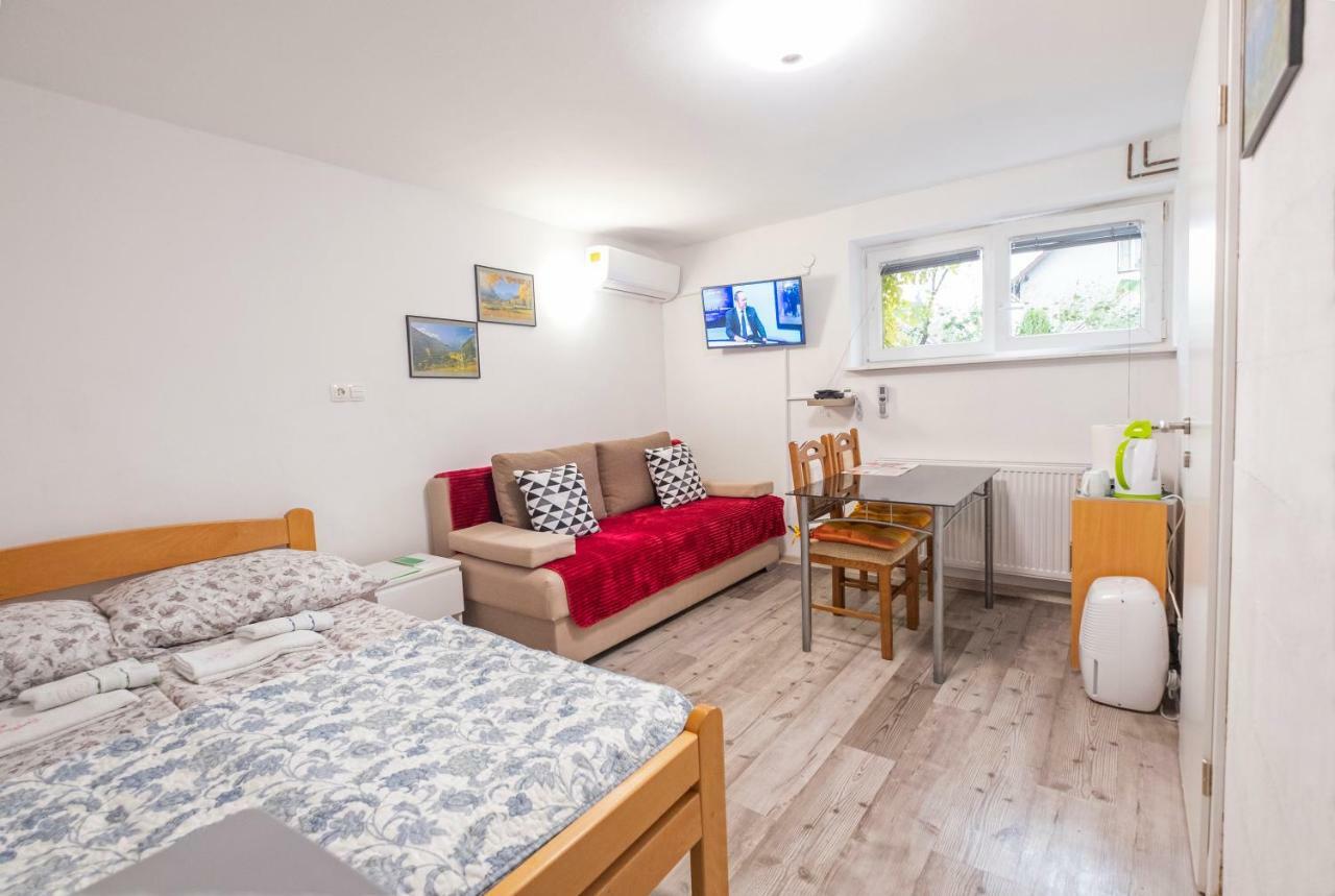 Newly Renovated Studio With Air Conditioner & Free Parking Ljubljana Exterior photo